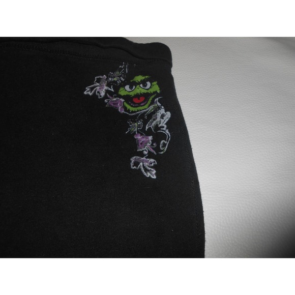sesame street oscar the grouch capris M - Picture 2 of 5